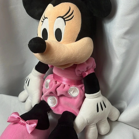Disney Mini Mouse Plush 26’ Tall - Picture 4 of 9